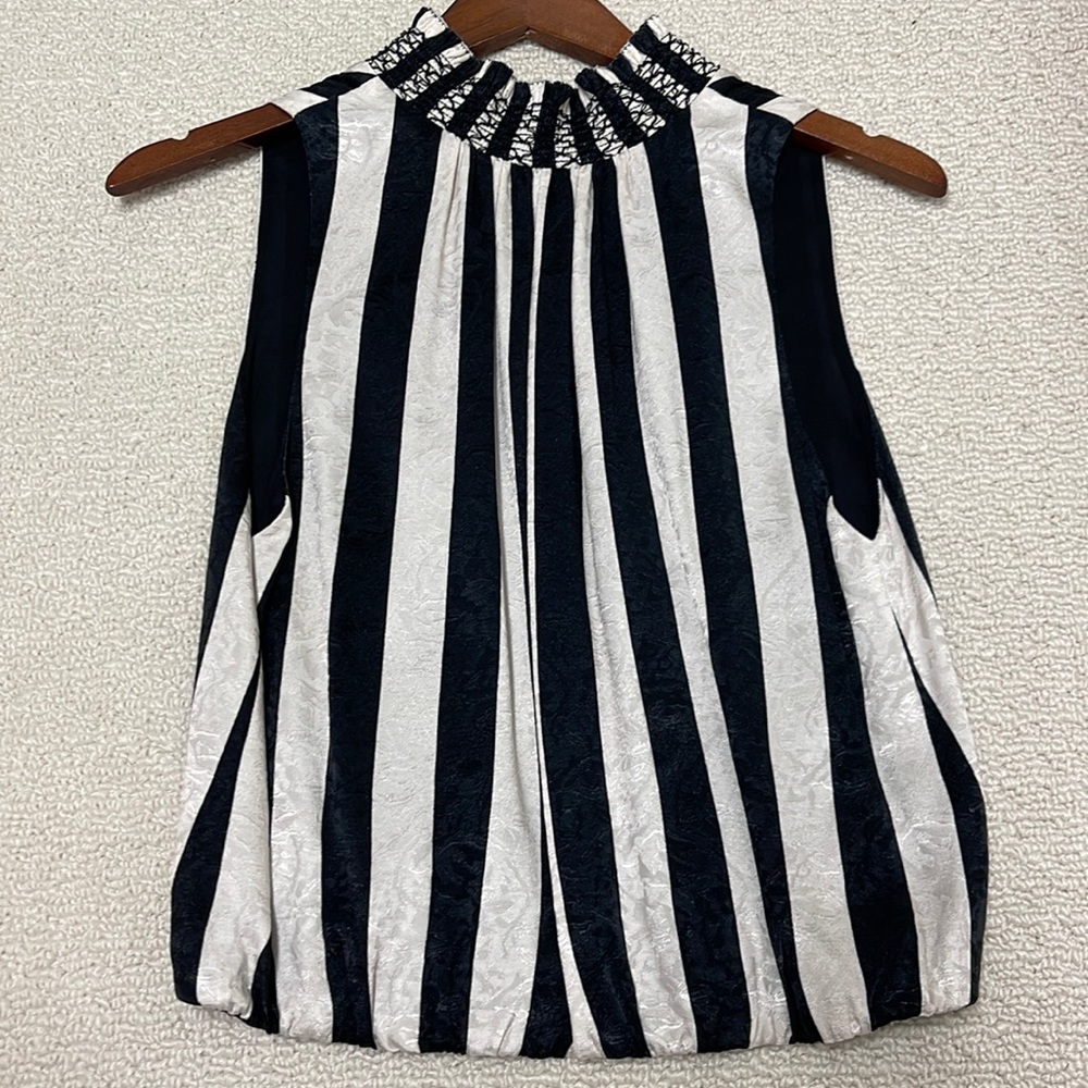 Alice and Olivia top